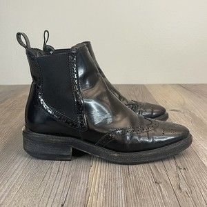 Burberry Bactonul Black Patent Leather Booties Boots Women’s Size EU 35 US 5